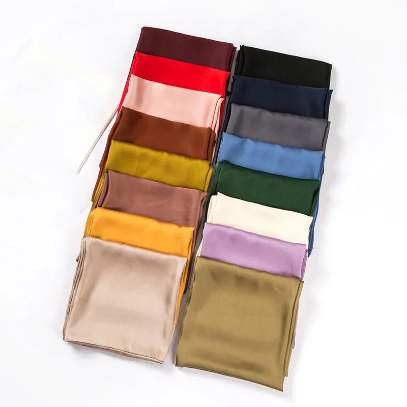 Pañuelo de satén para mujer de - Scarf Silk Square reseña y precio